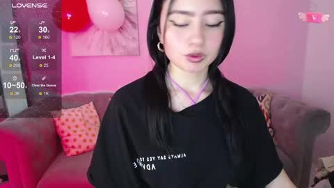 Snapshot of rousee_v chatting on February 14, 8:31 am Rousee online show from February 14, 8:31 am