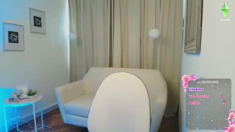 Snapshot of rousee_v chatting on September 22, 1:13 pm Rousee online show from September 22, 1:13 pm