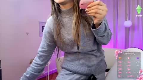 Snapshot of rousee_v chatting on November 12, 12:05 pm Rousee online show from November 12, 12:05 pm