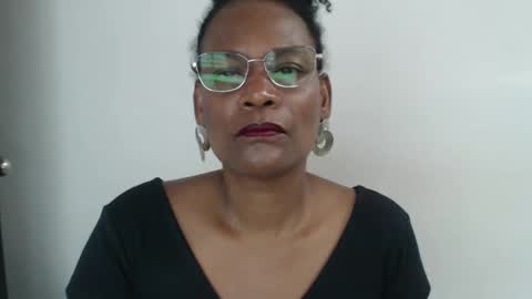 luxa online show from February 20, 4:46 pm