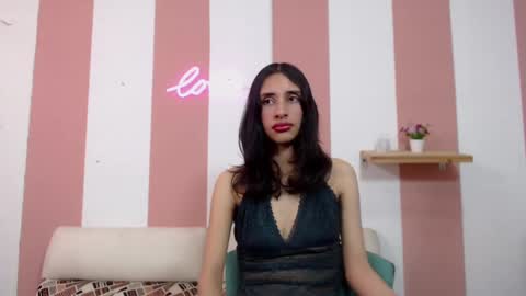   online show from March 3, 7:39 pm