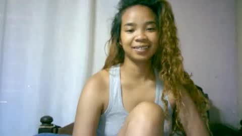 Snapshot of roxanne_98 chatting on November 11, 2:22 am roxanne_98 online show from November 11, 2:22 am