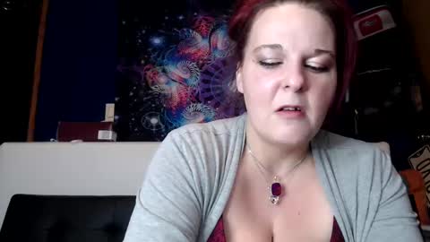 Roxxyfoxxy1 online show from January 6, 9:32 pm