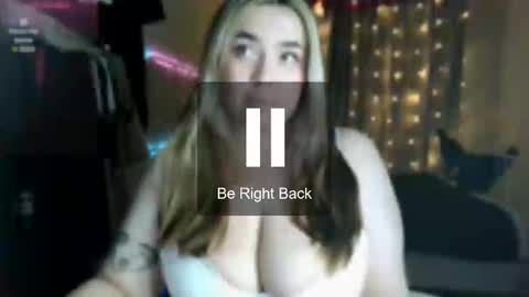 Roxy online show from February 14, 6:40 pm