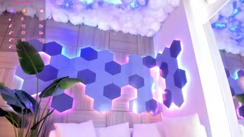    online show from November 2, 7:16 pm