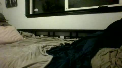 Snapshot of royboy2561 chatting on November 18, 3:56 am Roy Murrin online show from November 18, 3:56 am