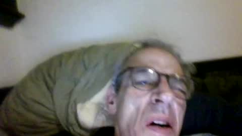 Snapshot of royboy2561 chatting on December 16, 9:25 am Roy Murrin online show from December 16, 9:25 am