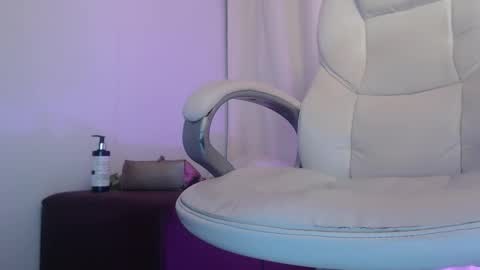 Rubi online show from November 9, 12:42 am