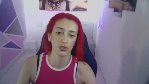 ruby_your_milf online show from December 14, 9:24 pm