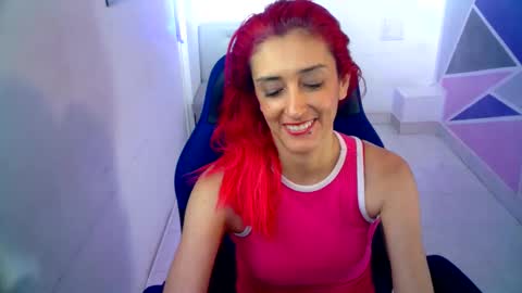 ruby_your_milf online show from January 18, 7:37 pm