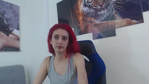 ruby_your_milf online show from February 21, 9:32 pm