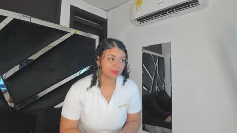 rubyxht online show from October 24, 12:56 pm