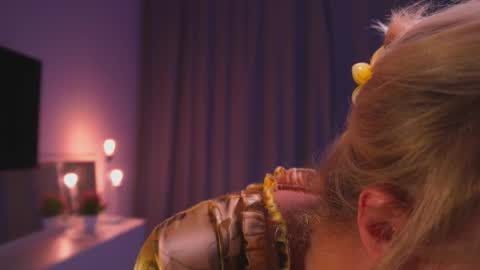 Mila online show from September 17, 3:14 pm