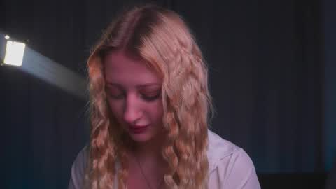 Mila online show from October 6, 3:09 pm