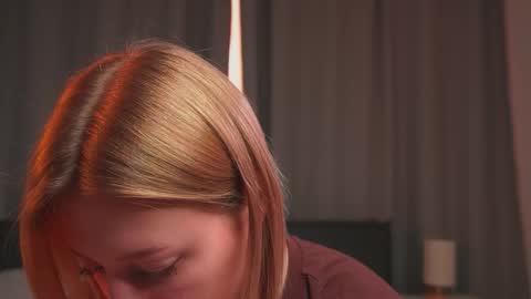 Mila online show from November 21, 4:22 am