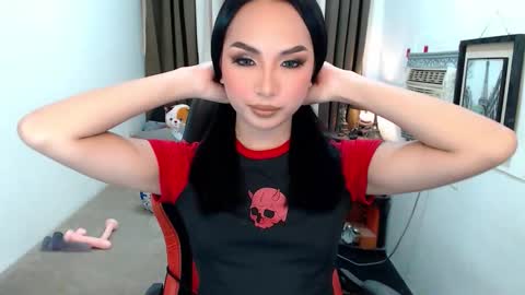 its me Sabel online show from October 19, 2:12 am