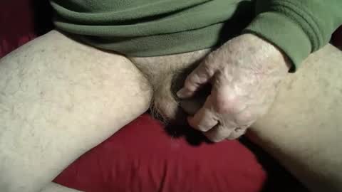 Snapshot of rustic69 chatting on February 10, 7:47 am rustic69 online show from February 10, 7:47 am