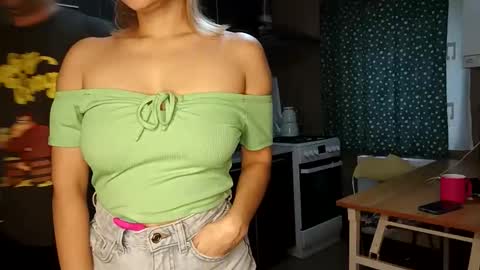 ruxandradanny online show from October 3, 5:48 am