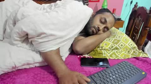 Snapshot of rwb17 chatting on January 9, 12:46 am rwb17 online show from January 9, 12:46 am