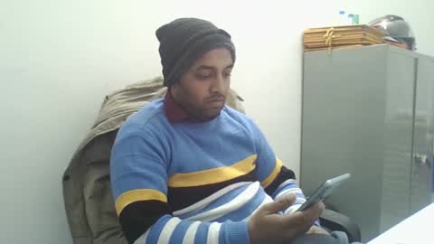 Snapshot of rwb17 chatting on January 18, 11:43 am rwb17 online show from January 18, 11:43 am