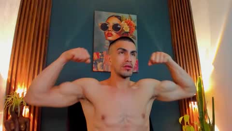 Snapshot of ryan_doyle chatting on October 18, 10:38 am Ryan independent model online show from October 18, 10:38 am