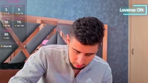 R Y A N online show from September 26, 1:48 pm