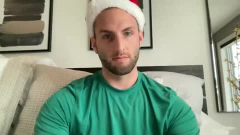 Ryan  Chad online show from December 4, 7:01 pm