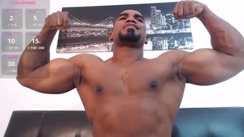 Snapshot of ryanjackson_ chatting on March 4, 6:39 pm Instagram Ryandwrn online show from March 4, 6:39 pm