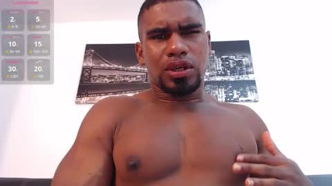 Snapshot of ryanjackson_ chatting on November 28, 7:05 pm Instagram Ryandwrn online show from November 28, 7:05 pm