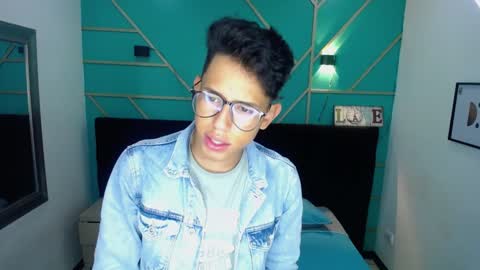 RyanPricee online show from December 31, 2:51 am