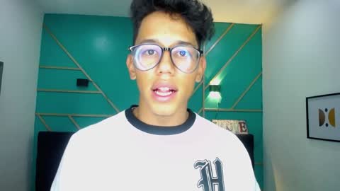 RyanPricee online show from January 3, 5:28 am