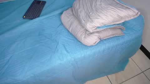 RyanPricee online show from January 9, 8:34 am