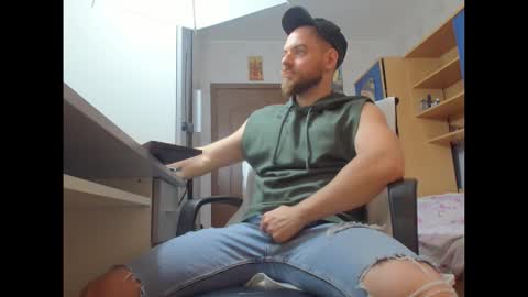 Ryanstone  online show from November 29, 11:35 am