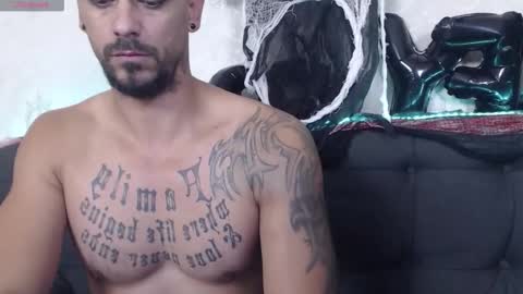 Snapshot of ryanvibe chatting on October 28, 5:26 pm Ryan online show from October 28, 5:26 pm