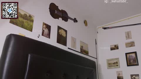 Snapshot of s_a_t_u_r_n chatting on February 25, 5:52 am ST online show from February 25, 5:52 am