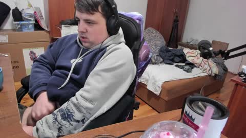 1141323  my Lord Mister Max   moms treasure online show from December 23, 11:25 am