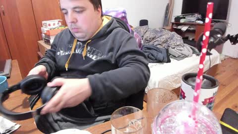 1141323  my Lord Mister Max   moms treasure online show from January 10, 7:14 am