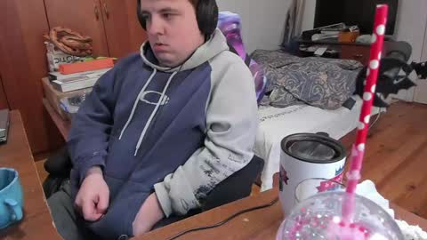 1141323  my Lord Mister Max   moms treasure online show from January 18, 9:13 am