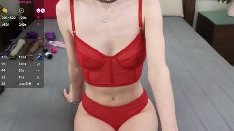 Snapshot of sabrina_grey chatting on December 3, 7:43 am Sabrina online show from December 3, 7:43 am