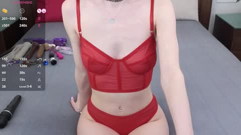 Snapshot of sabrina_grey chatting on February 24, 7:44 am Sabrina online show from February 24, 7:44 am