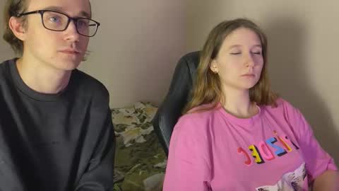 Snapshot of sabrinaanddaniel chatting on November 15, 9:21 pm SabrinaDaniel online show from November 15, 9:21 pm