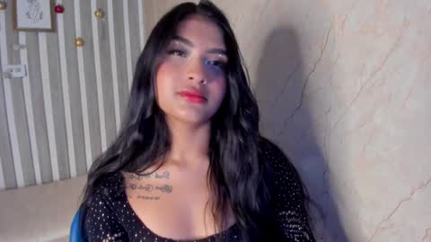 Snapshot of sabrinahims_ chatting on December 11, 9:23 pm mariana online show from December 11, 9:23 pm