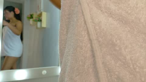 Snapshot of sabrinahims_ chatting on September 18, 11:29 pm mariana online show from September 18, 11:29 pm