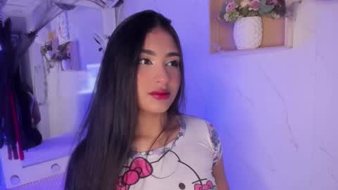 Snapshot of sabrinahims_ chatting on October 21, 3:51 am mariana online show from October 21, 3:51 am