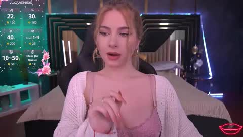 Snapshot of sabrinamuse chatting on September 10, 8:31 pm Sabrina online show from September 10, 8:31 pm