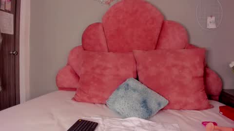 S A B R I N A  online show from February 2, 11:40 am