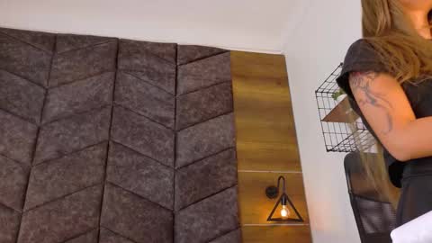 S A B R I N A  online show from November 22, 11:31 am