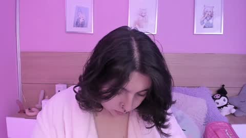 Ig  online show from February 6, 12:05 pm