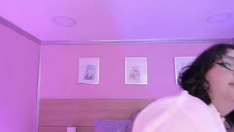 Ig  online show from February 6, 3:09 pm