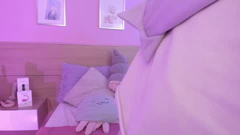 Ig  online show from February 7, 12:42 am